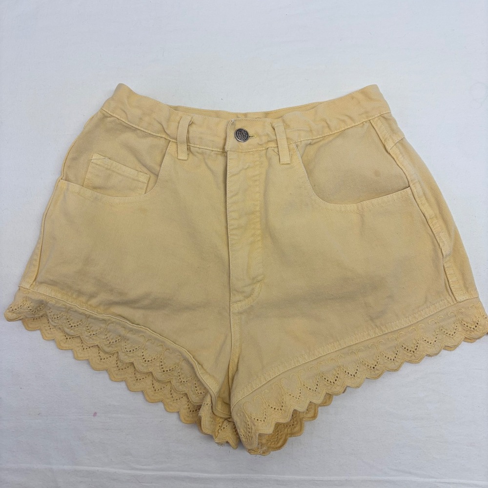 Vtg 90s Paris Sport Club Denim Shorts Women 9 Butter Yellow Scalloped Cottage